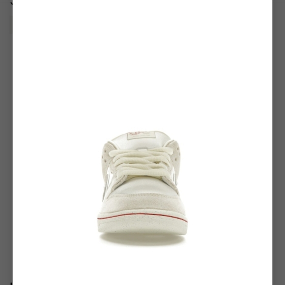 Dunk Low Premium SB 'City of Love Collection - Light Bone - Picture 5 of 6